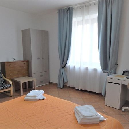 Amo' Le Langhe Bed & Breakfast Narzole Bagian luar foto