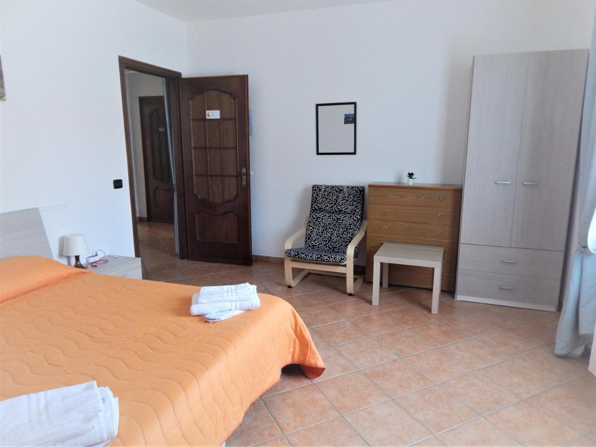 Amo' Le Langhe Bed & Breakfast Narzole Bagian luar foto