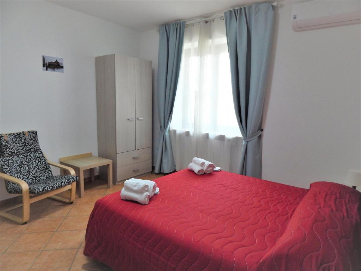 Amo' Le Langhe Bed & Breakfast Narzole Bagian luar foto