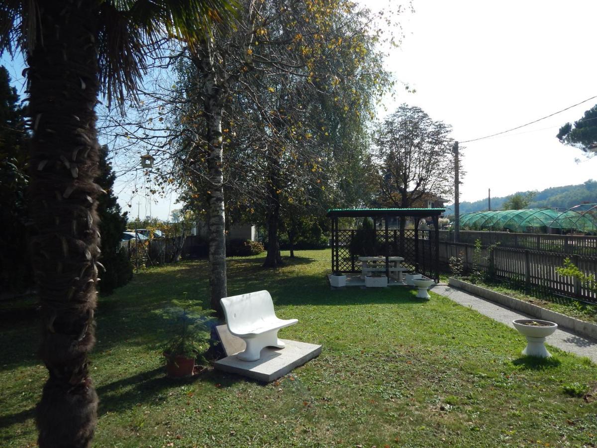Amo' Le Langhe Bed & Breakfast Narzole Bagian luar foto